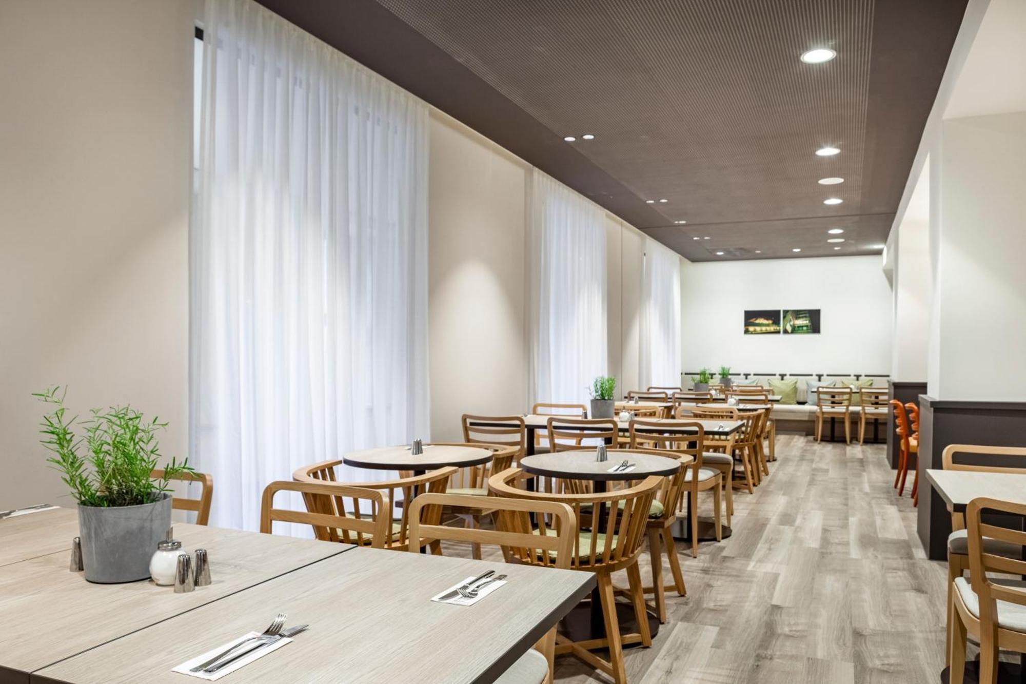 Intercityhotel Дортмунд Екстер'єр фото